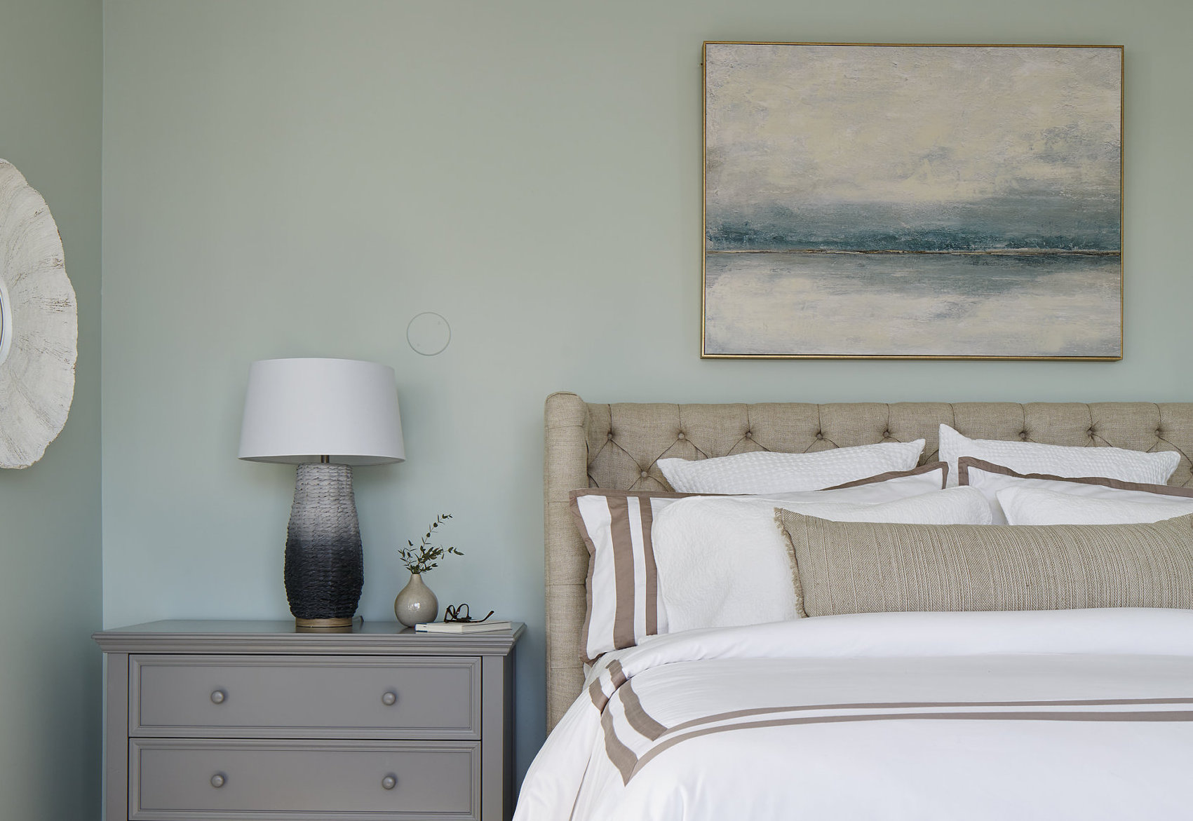 10 Coastal Paint Colors For Your Bedroom