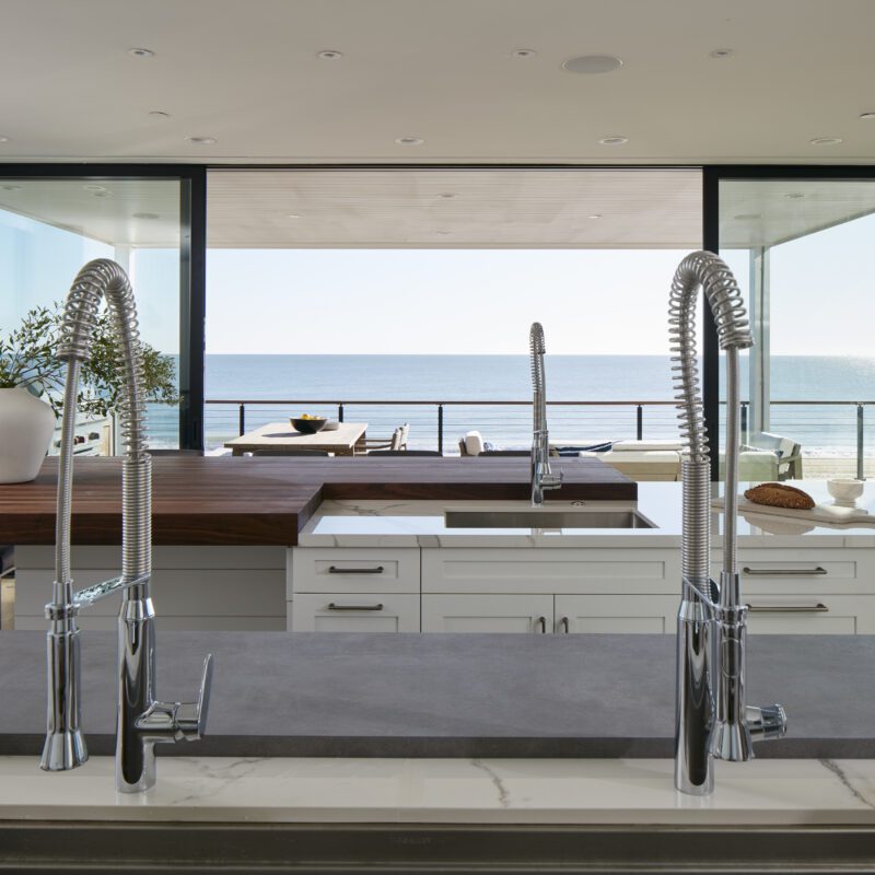 Top 10 Coastal Kitchens Thumbnail Top 10 Coastal Kitchens Thumbnail