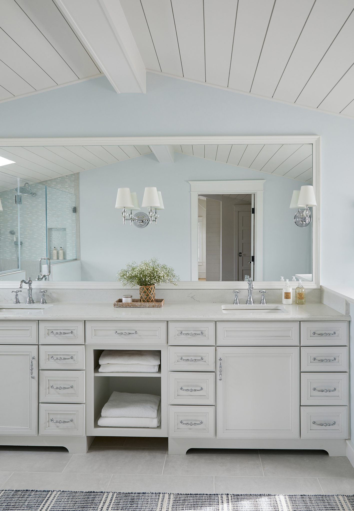 Usher7168 1 Featured Image